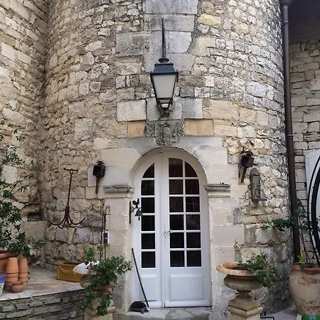Au Chateau